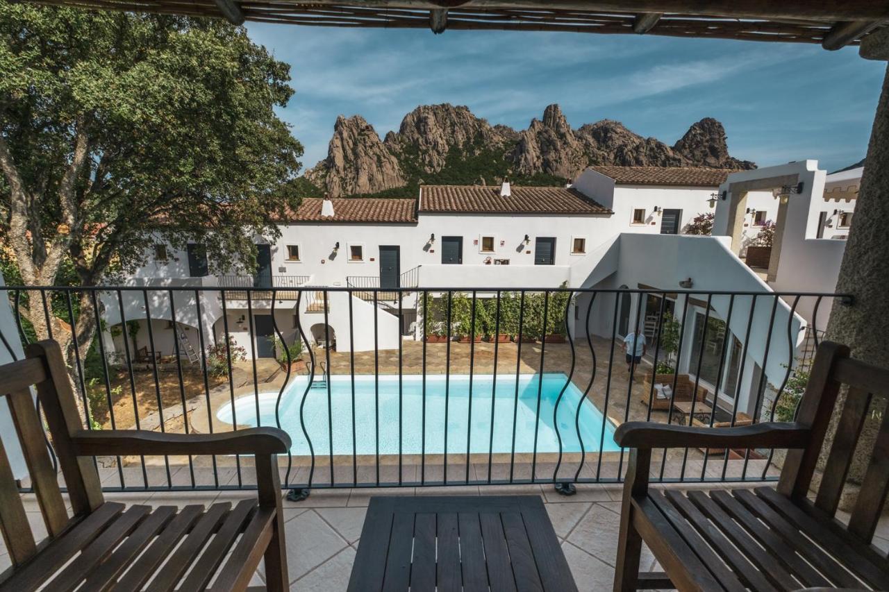 La Suera San Pantaleo Hotel Eksteriør billede