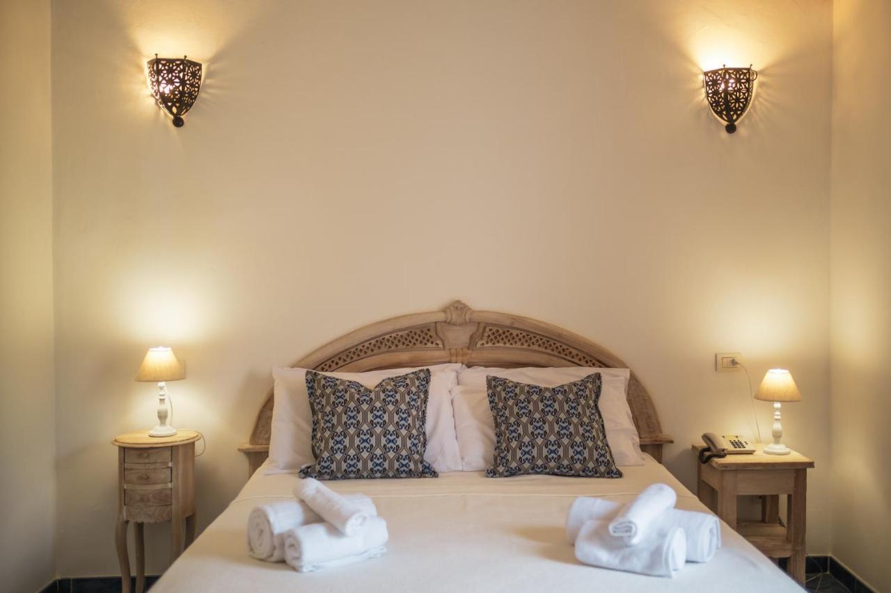 La Suera San Pantaleo Hotel Eksteriør billede